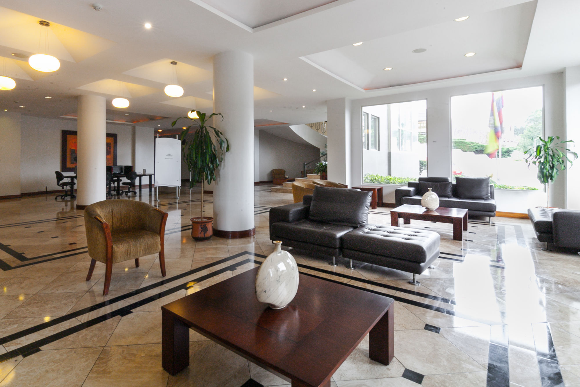 Sonesta Hotel Loja Exteriör bild